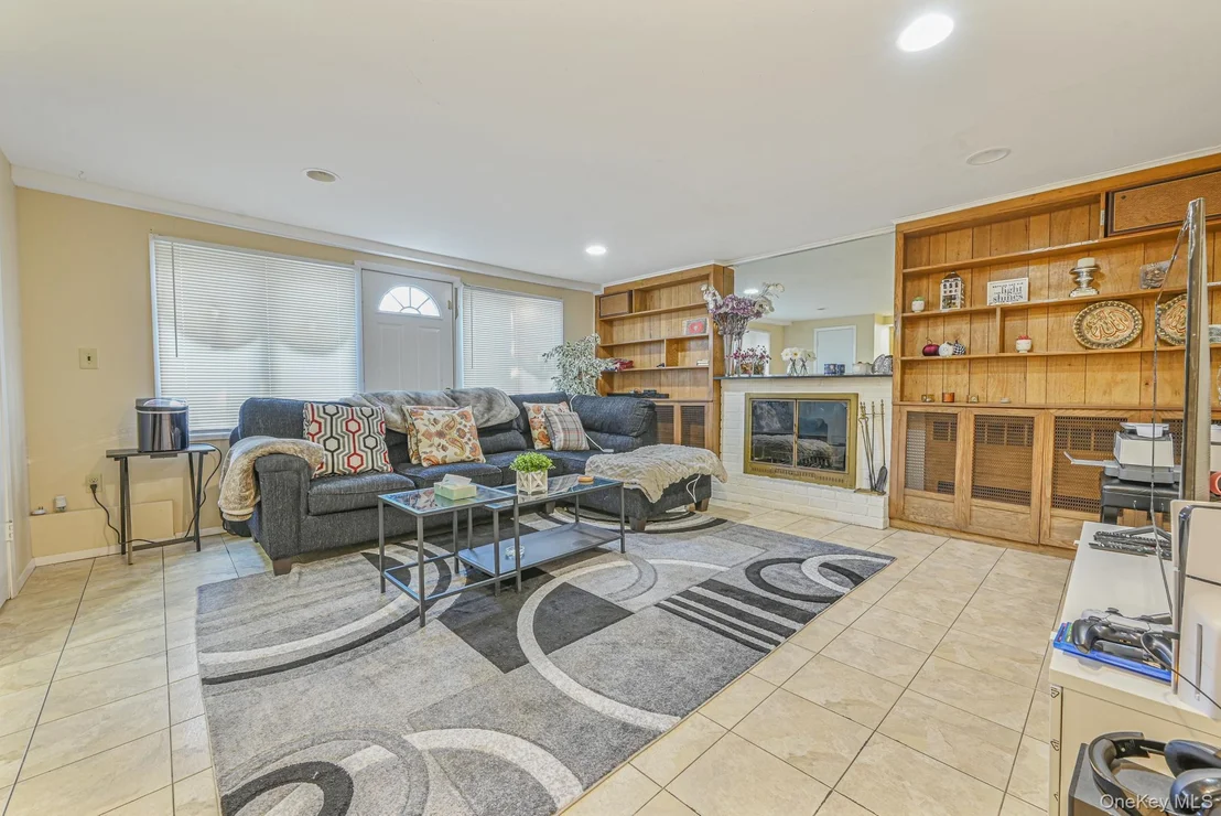 Photo of 216 Birch Drive
