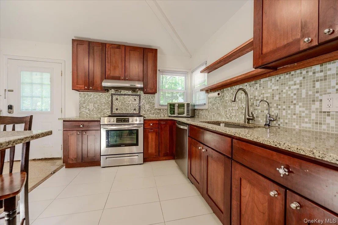 Photo of 53 Ehrhardt Way