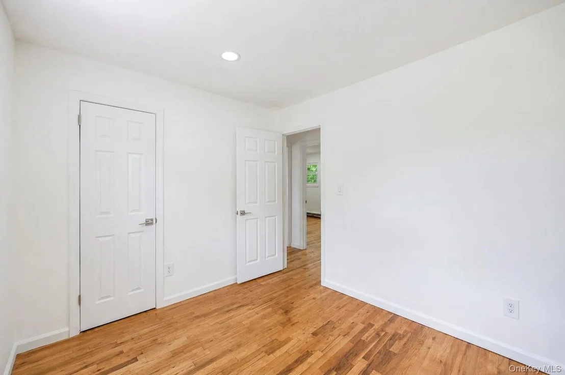 Photo of 334 Robbins Street