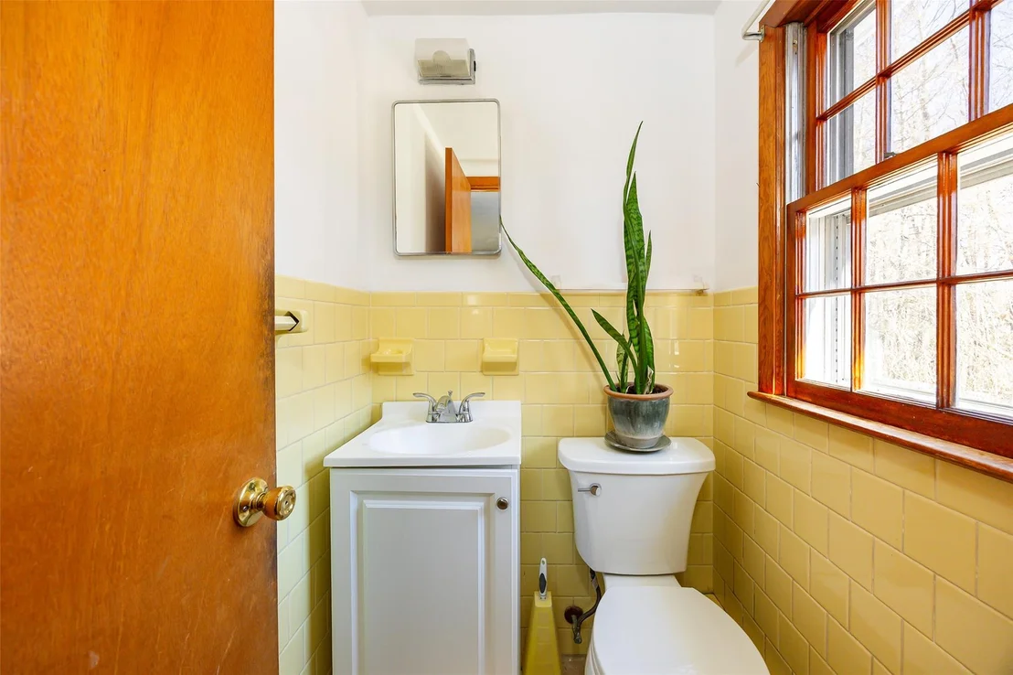 Photo of 12 Lawrence Road