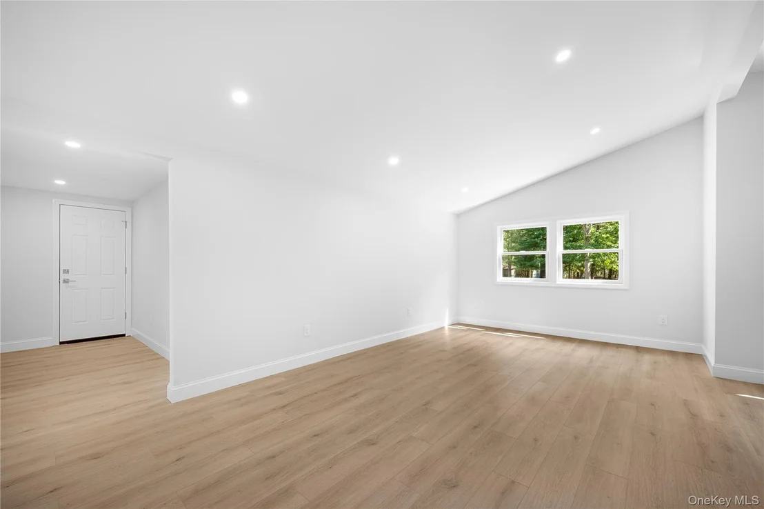 Photo of 87 Cranford Boulevard