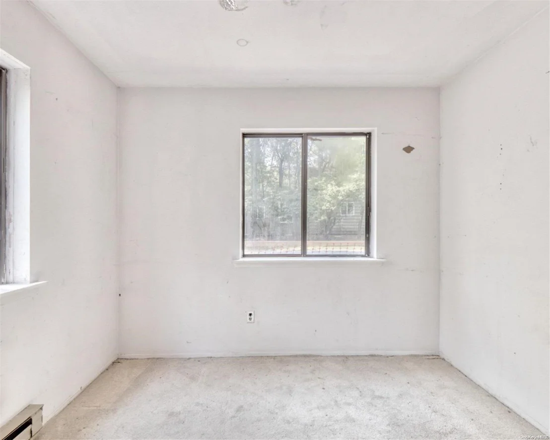 Photo of 10 Maple Street