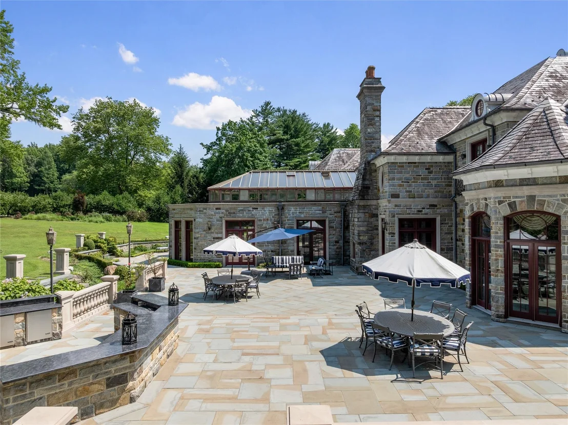 Photo of 102 Horseshoe Road