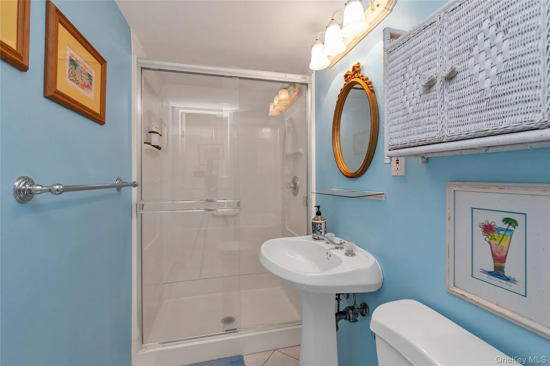 Photo of 40 Harding Avenue