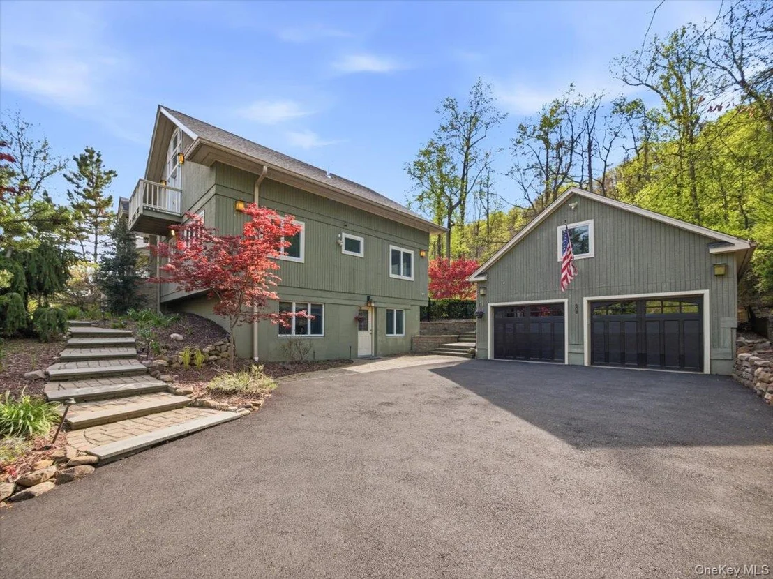 Photo of 608 Palmer Drive