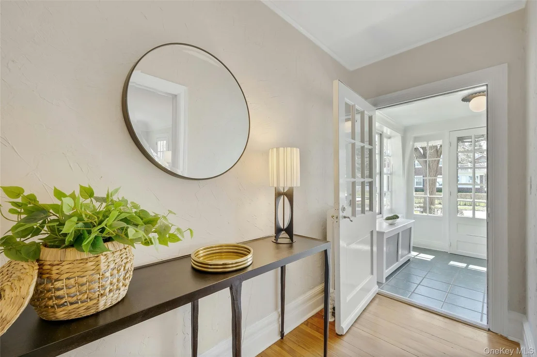 Photo of 5 Witherbee Avenue