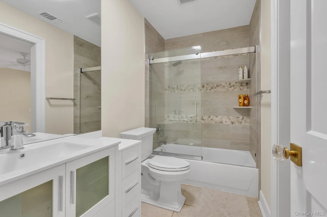 Photo of 23 Overbrook Lane