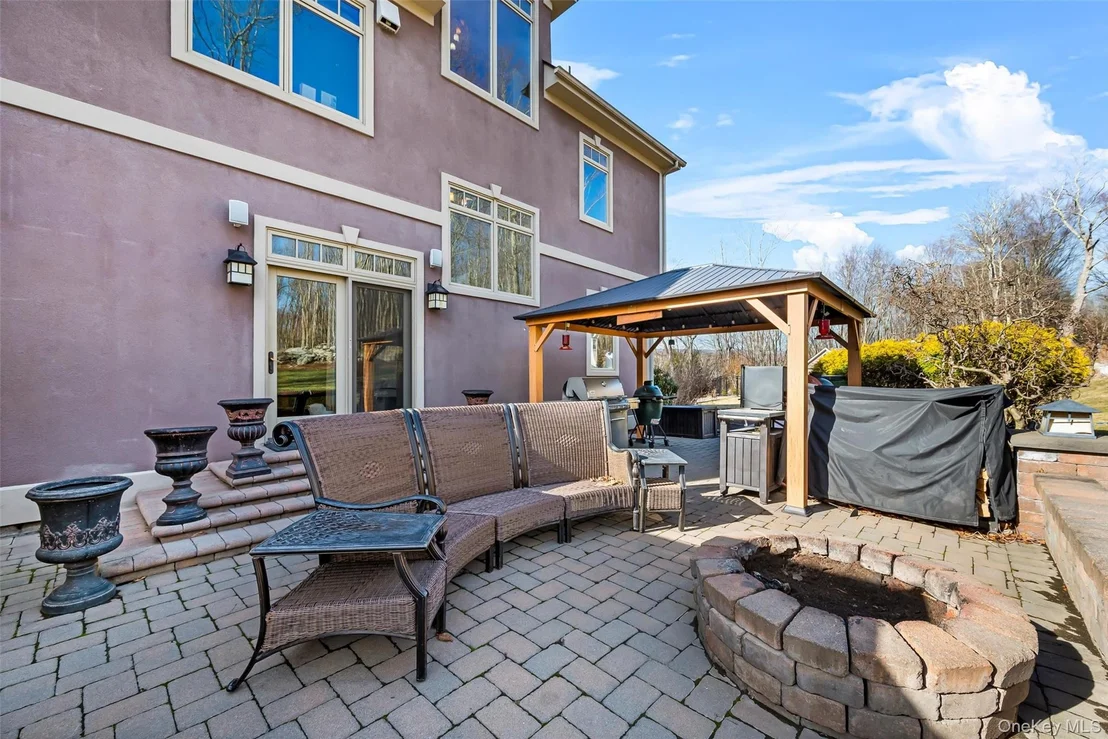 Photo of 252 Sinsabaugh Road