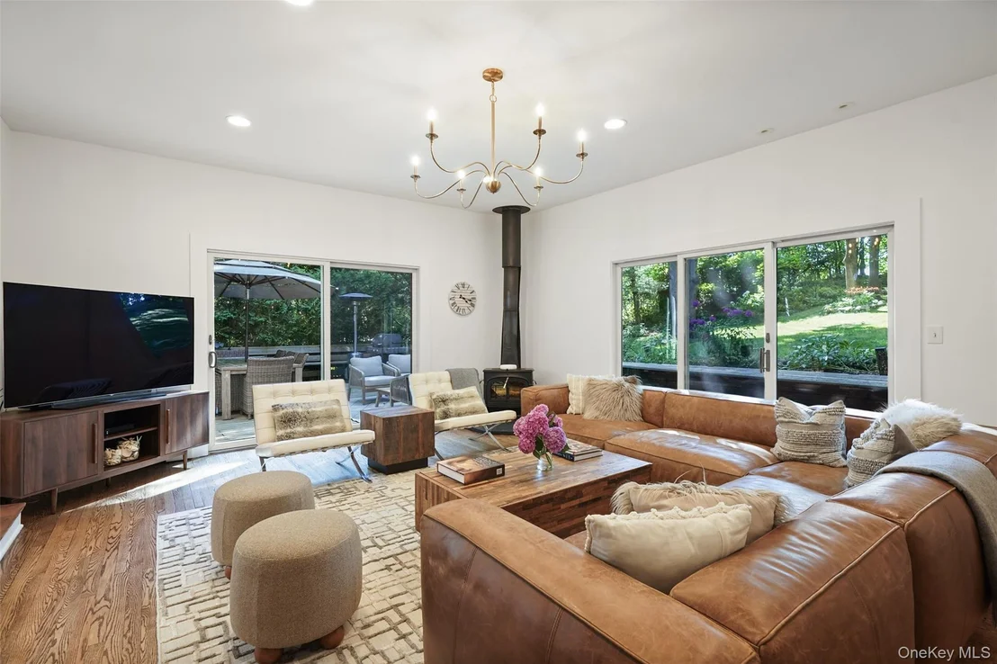 Photo of 26 Davis Avenue