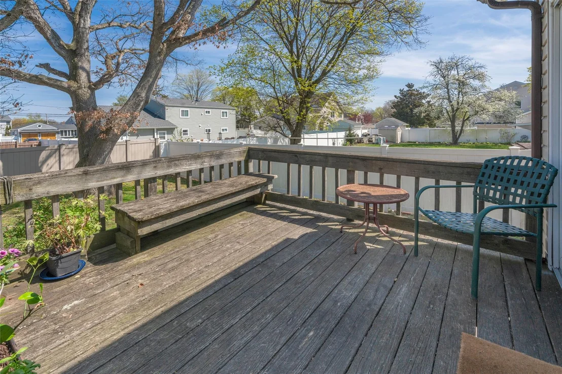 Photo of 87 Mohawk Avenue