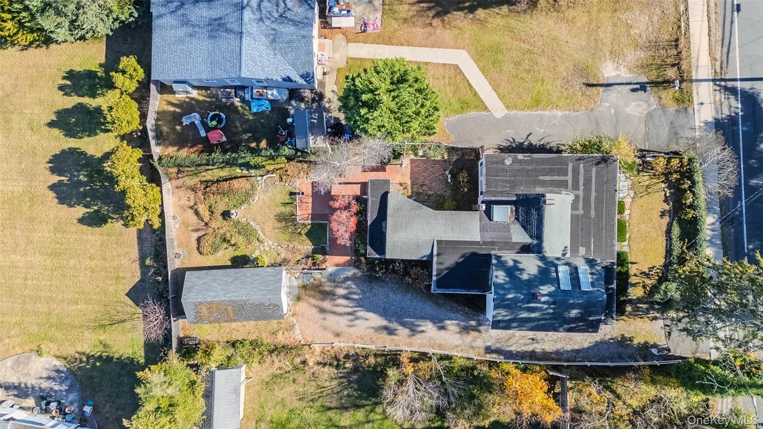 Photo of 403 Middle Road