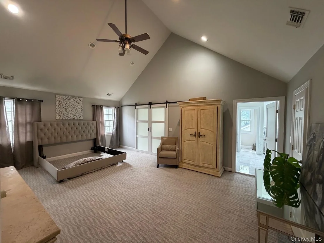 Photo of 59 Meadowbrook Road