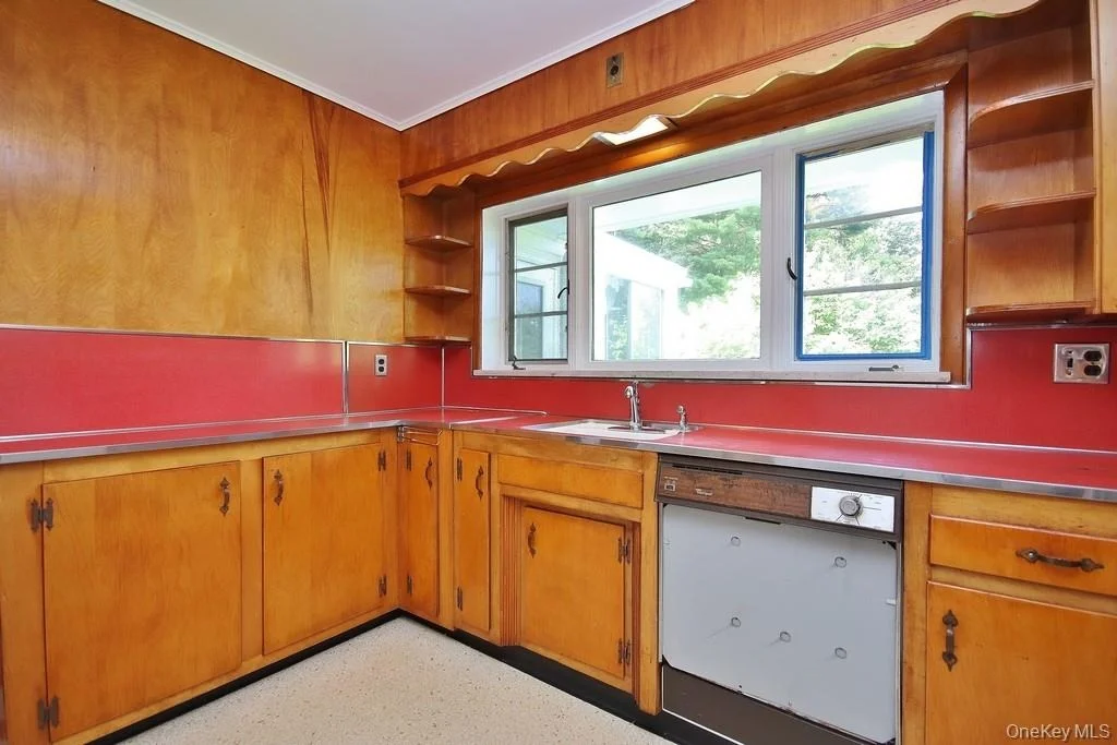 Photo of 10 Lakeview Road