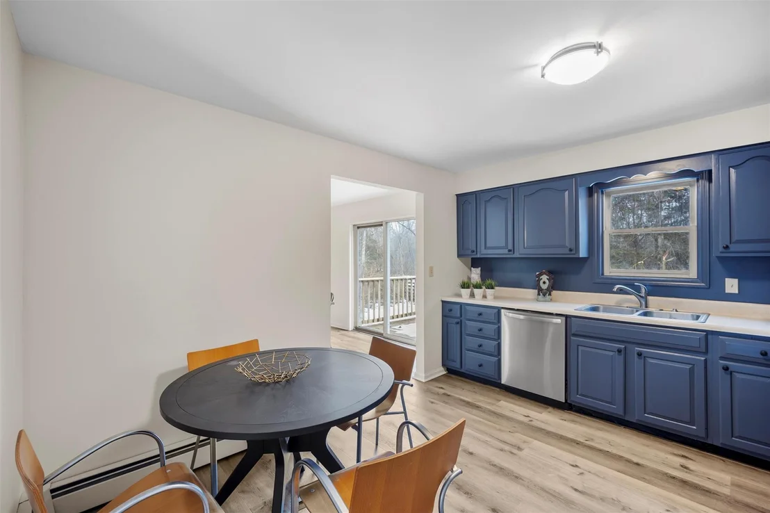 Photo of 82 Peach Road