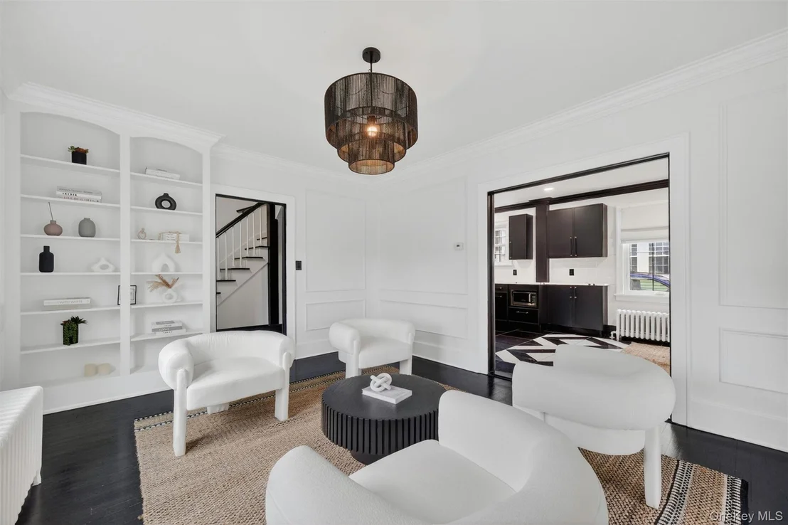 Photo of 32 Dutchess Terrace