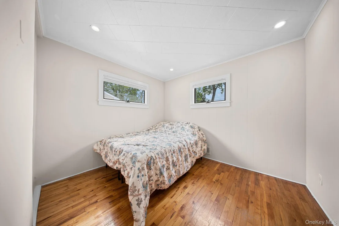Photo of 21 Peter Lane