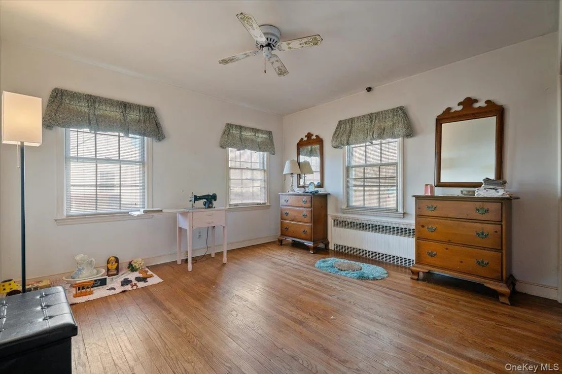 Photo of 12 Maple Avenue
