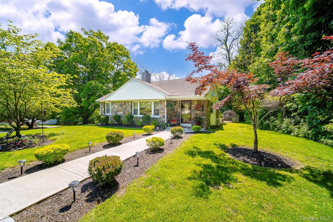 Photo of 15 Maple Road