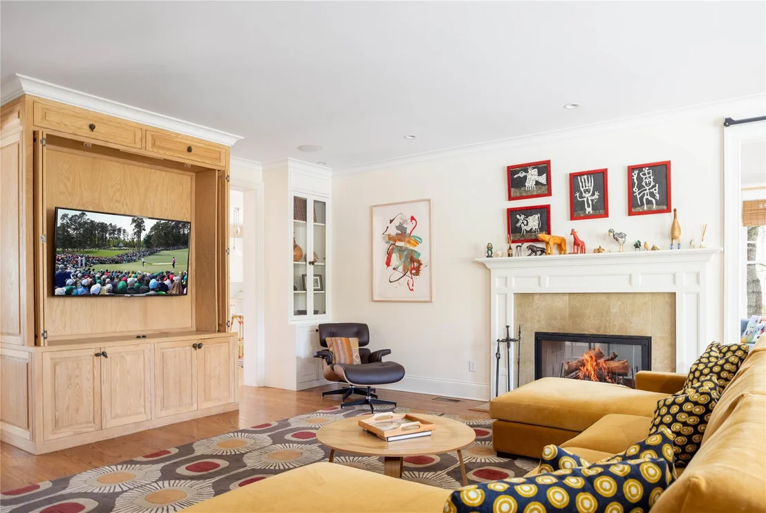 Photo of 53 Cedar Lane W