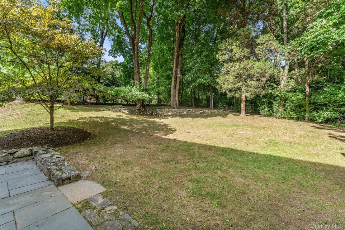 Photo of 12 Lyons Road