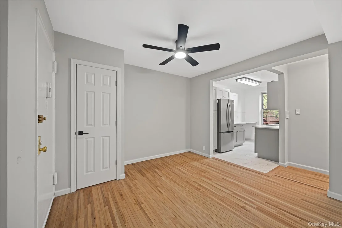Photo of Unit 2A at 6535 Broadway