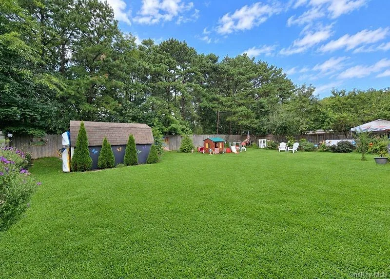 Photo of 76 Corbin Avenue