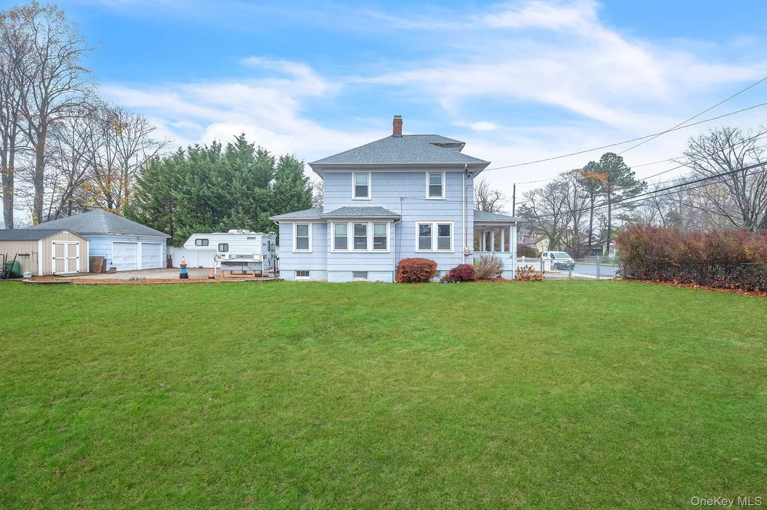 Photo of 4 3rd Avenue
