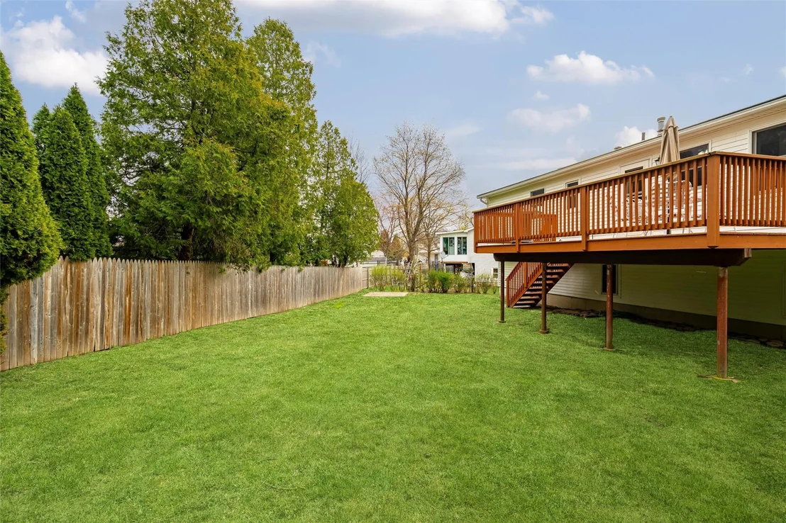 Photo of 18 Eakman Drive