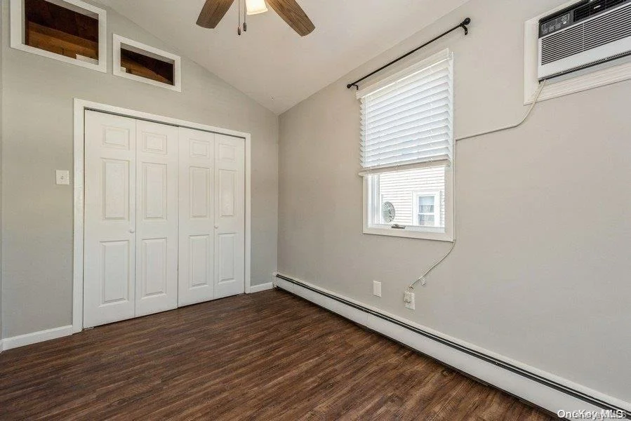 Photo of 2275 Centre Avenue