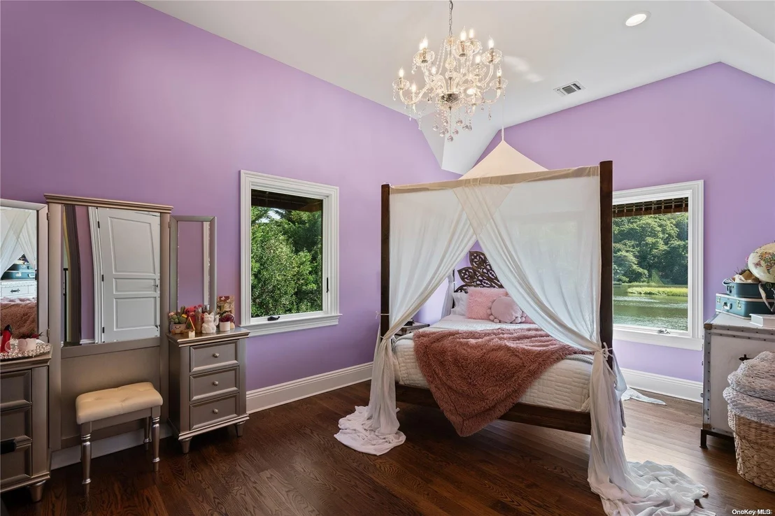 Photo of 100 Riverview Terrace