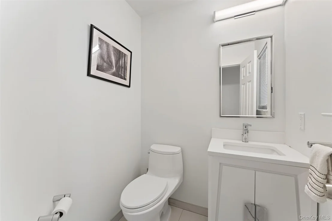 Photo of 611 Pondside Drive