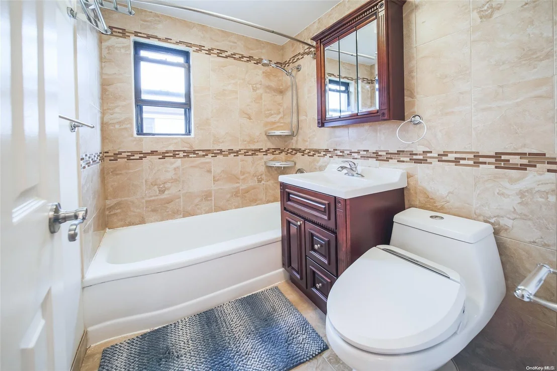 Photo of Unit B at 137-44 68 Drive