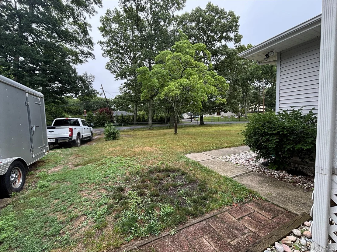 Photo of 72 Fanning Boulevard
