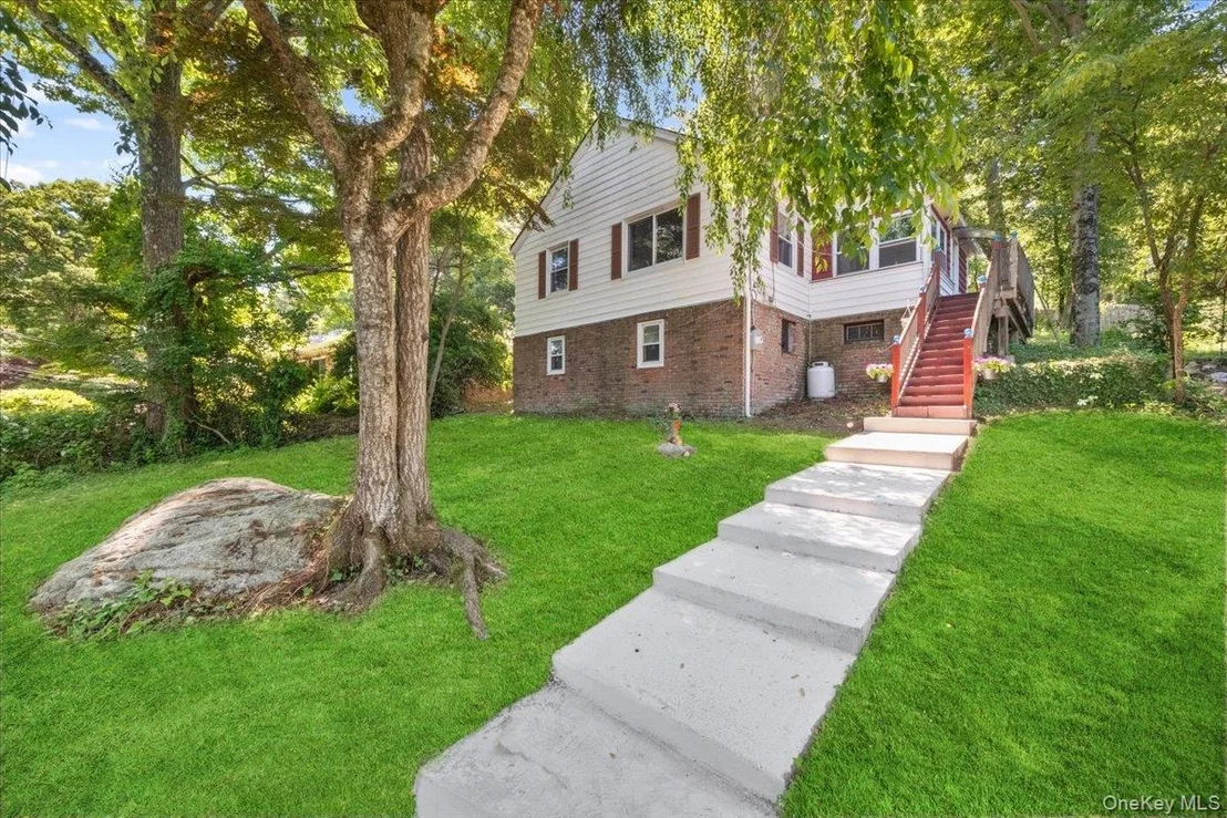 Photo of 184 Lake Drive