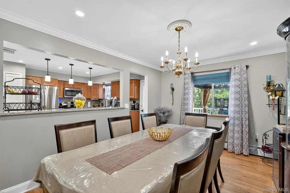 Photo of 95 Rolling Meadows Road