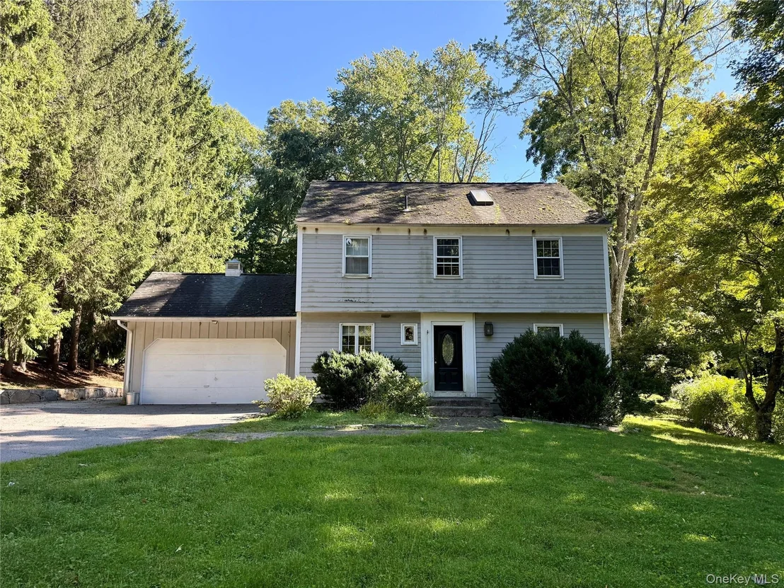 Photo of 23 Cliffside Lane