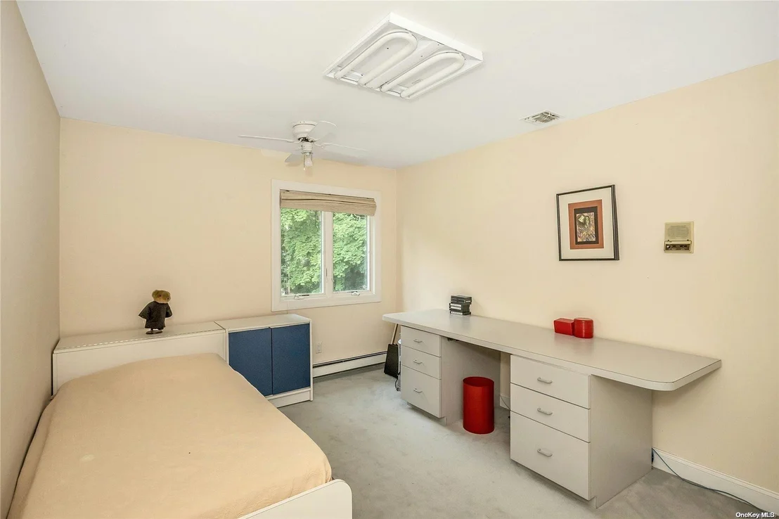 Photo of 35 Center Drive