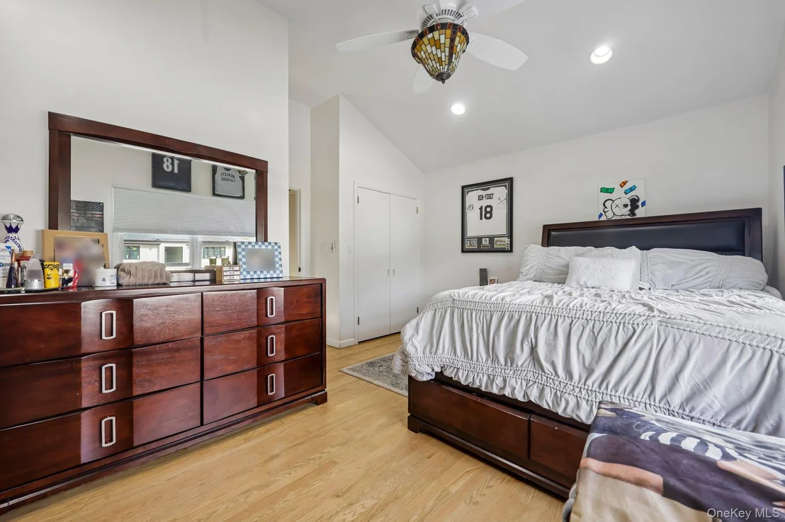 Photo of 1304 Harbor Road