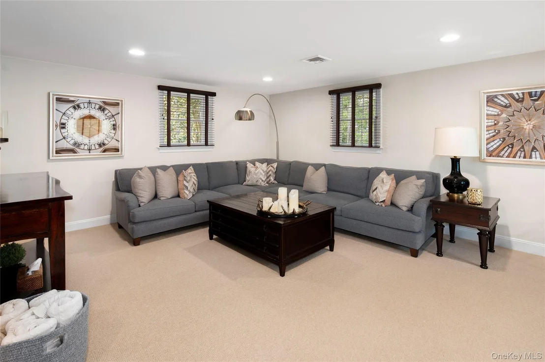 Photo of 8 Evergreen Row