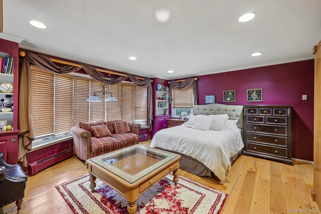 Photo of 1304 Harbor Road