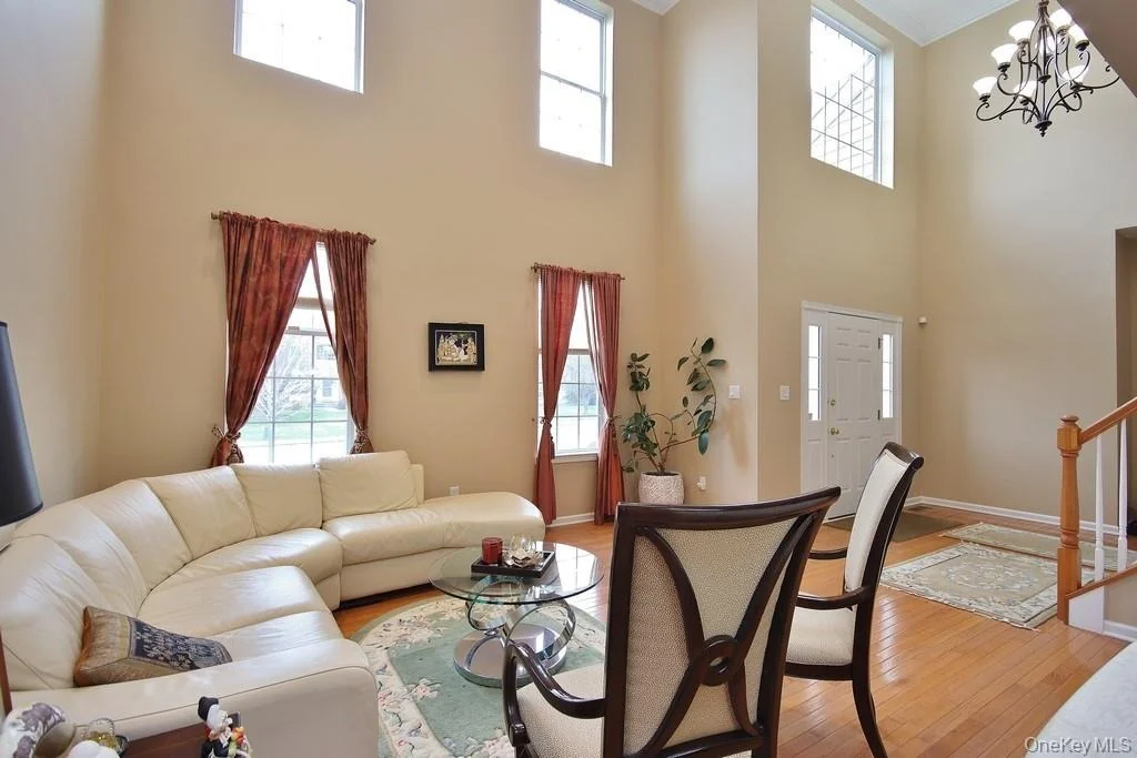 Photo of 216 Roosevelt Drive