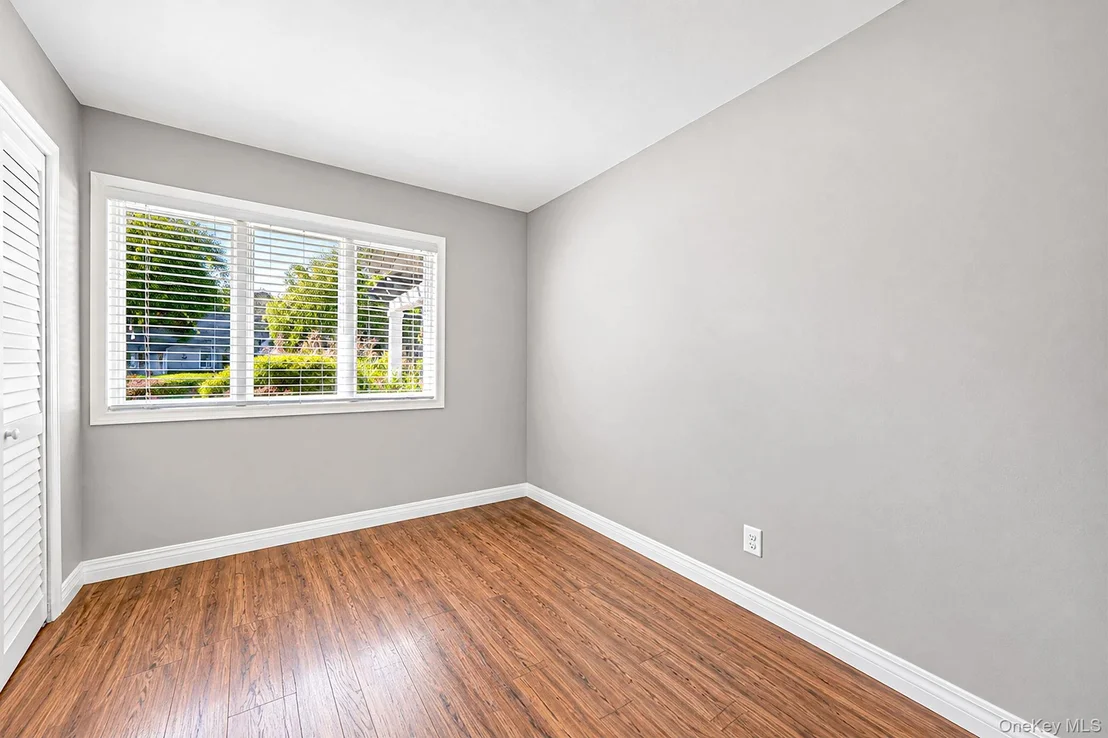 Photo of 11 Folsom Lane