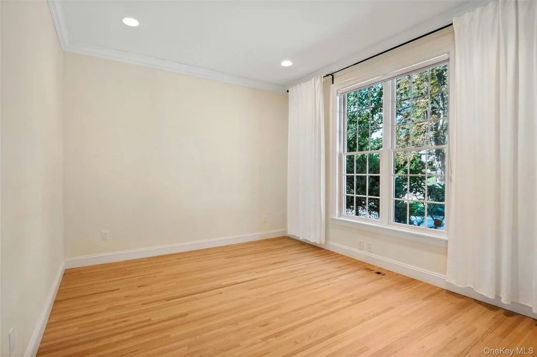 Photo of 25 Riverview Road