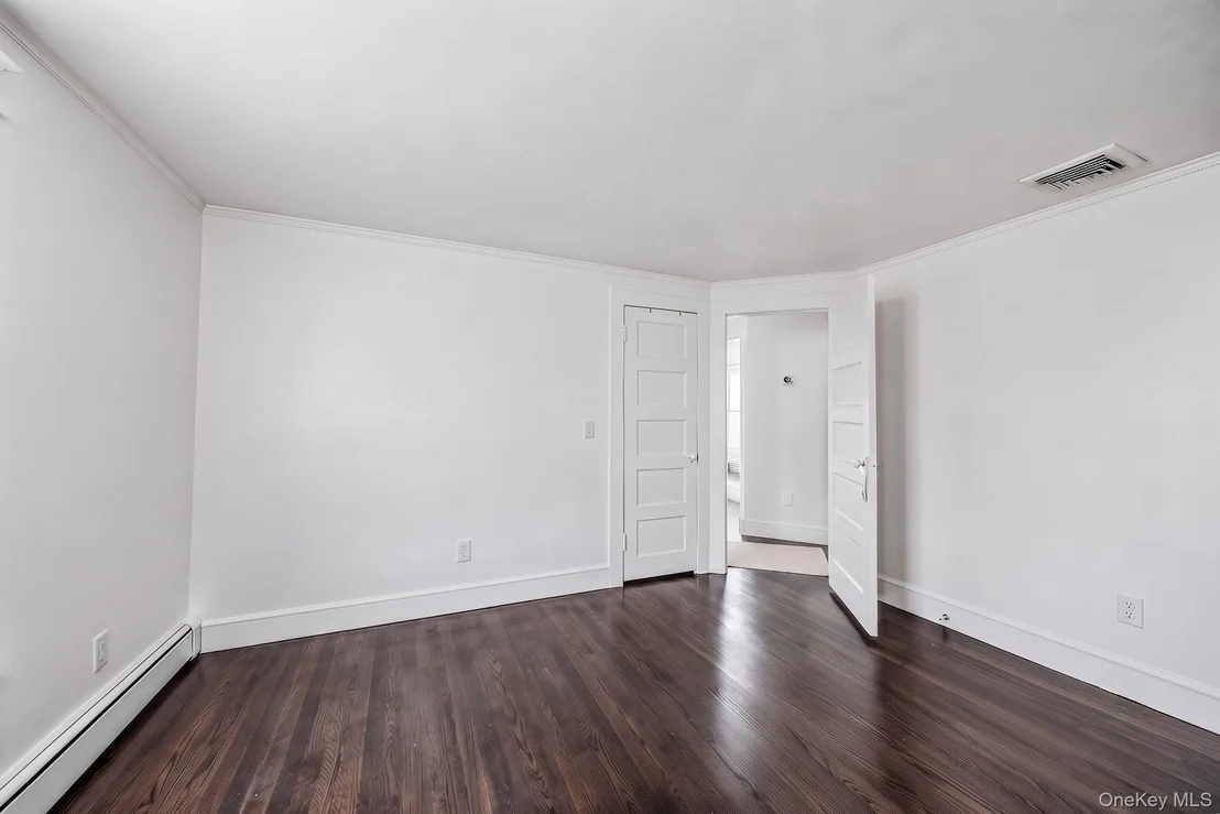 Photo of 312 Riverside Drive