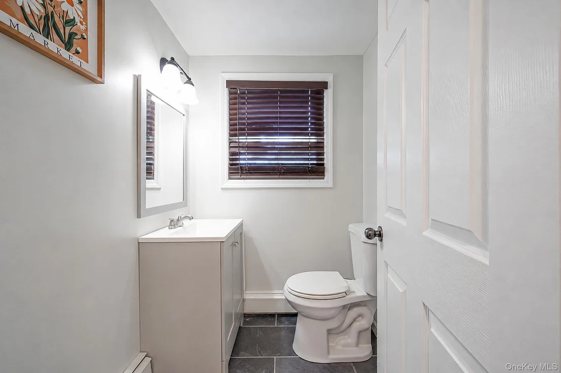 Photo of 100 Patchogue Holbrook Road