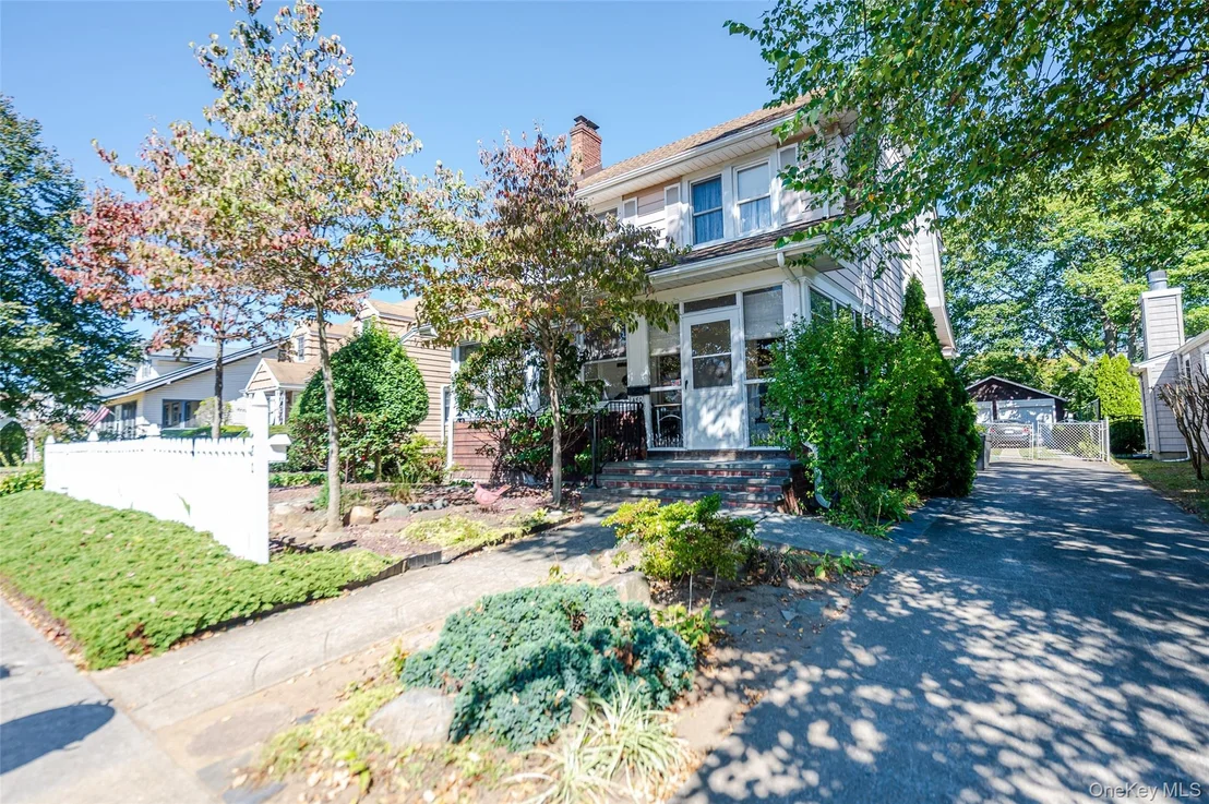 Photo of 480 Windsor Place