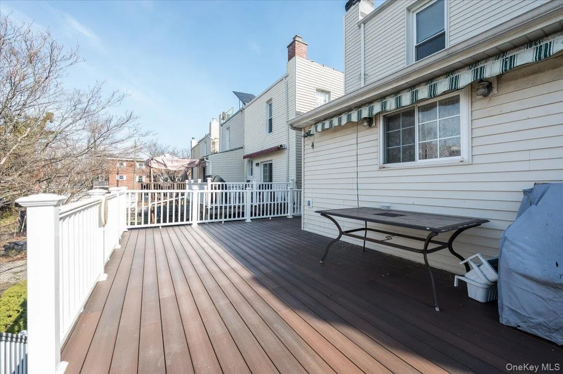 Photo of 249 Quincy Avenue