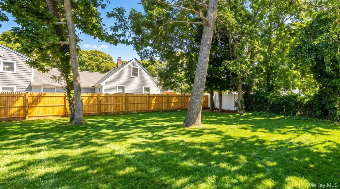 Photo of 82 Adirondack Drive