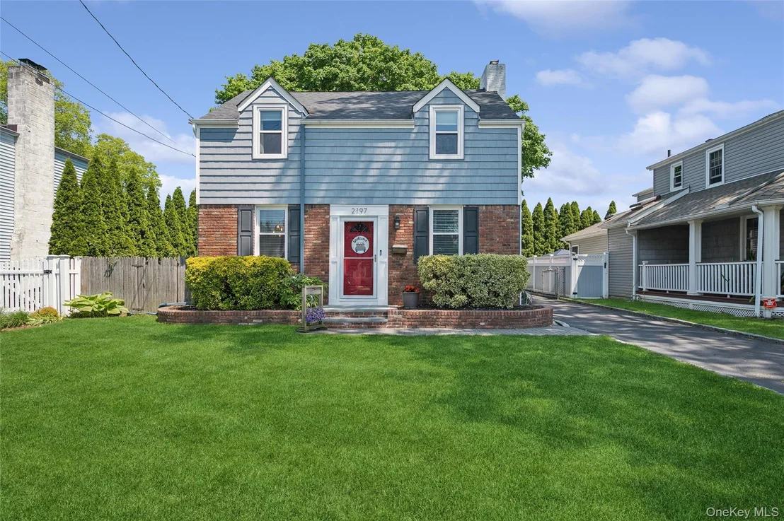 Photo of 2197 Pine Street