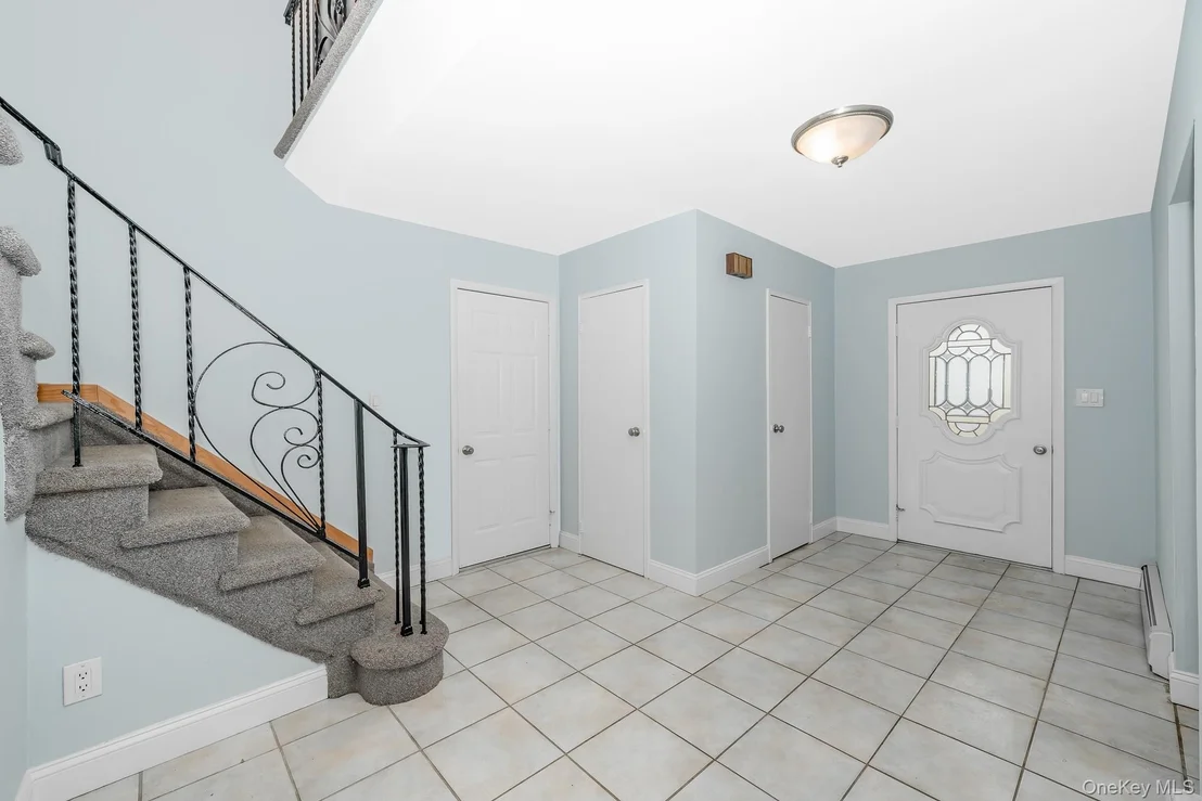 Photo of 24 Brooktree Circle
